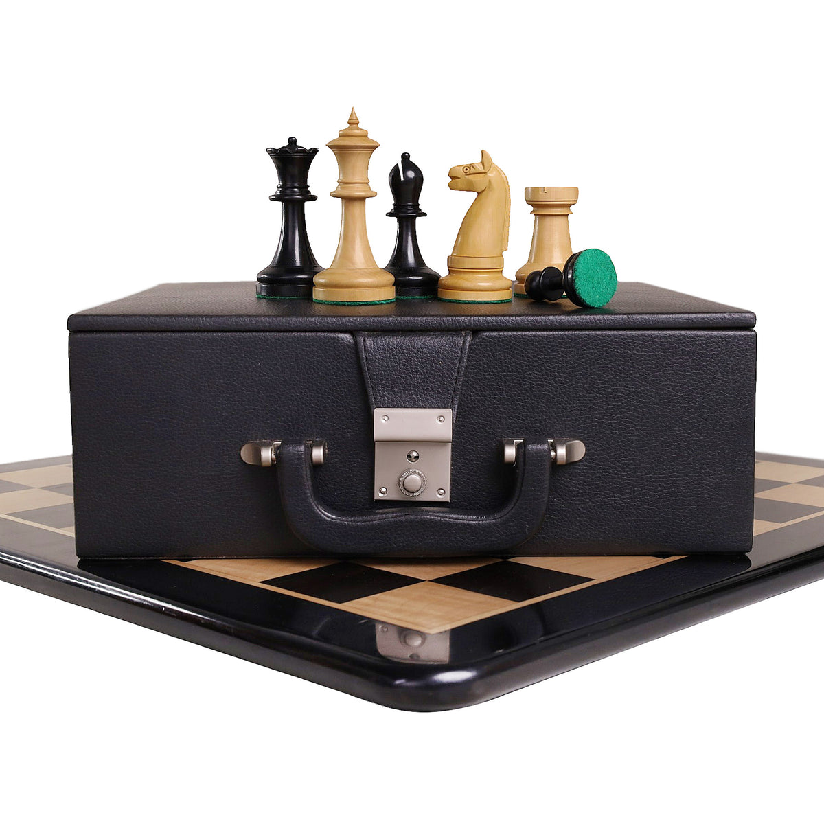 American Chess Company reproduction set on a premium storage box.