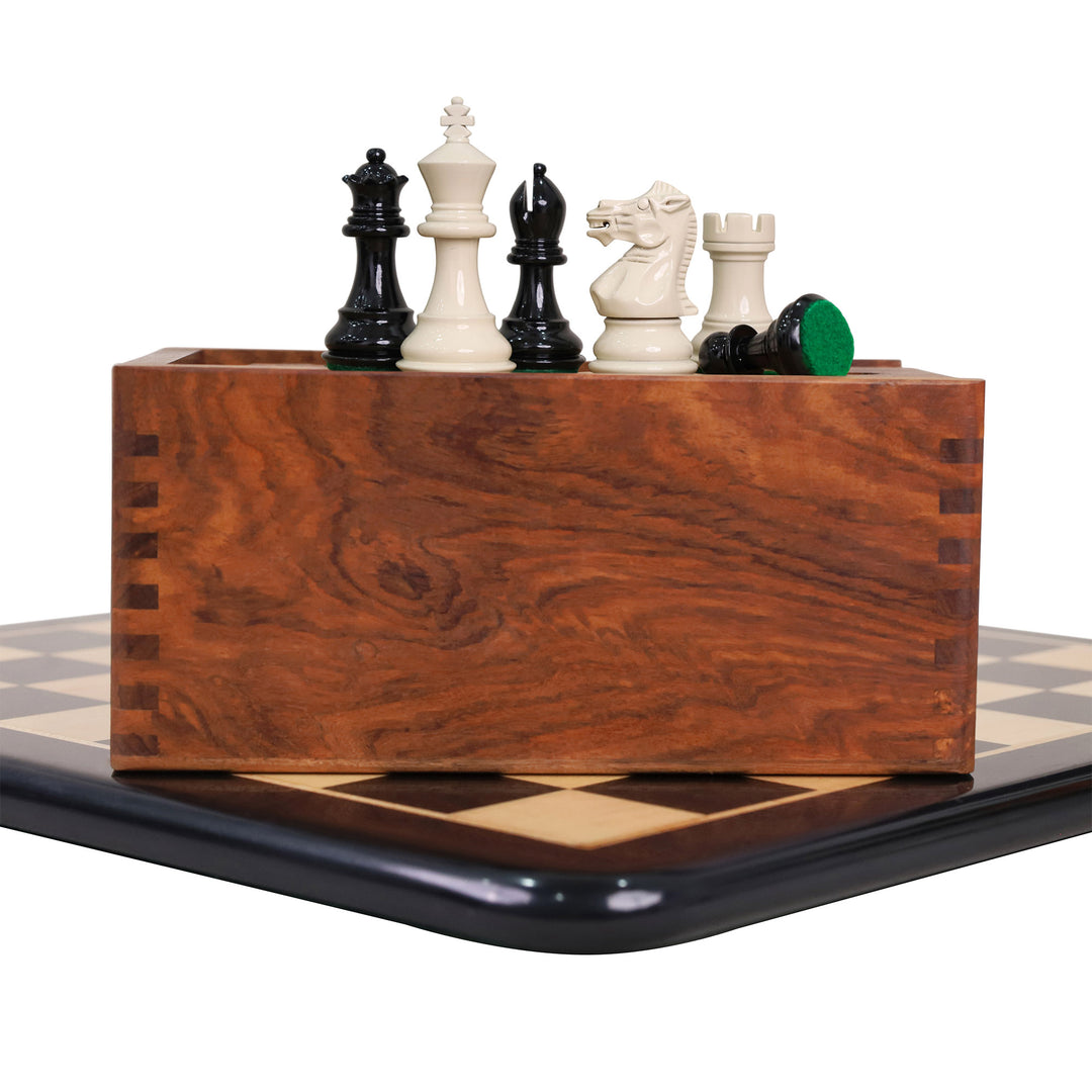 Lote compuesto por piezas de ajedrez Pro Staunton de 7,8 cm (negras y marfil) + tablero de madera de ébano de 43 cm + caja de palisandro dorado