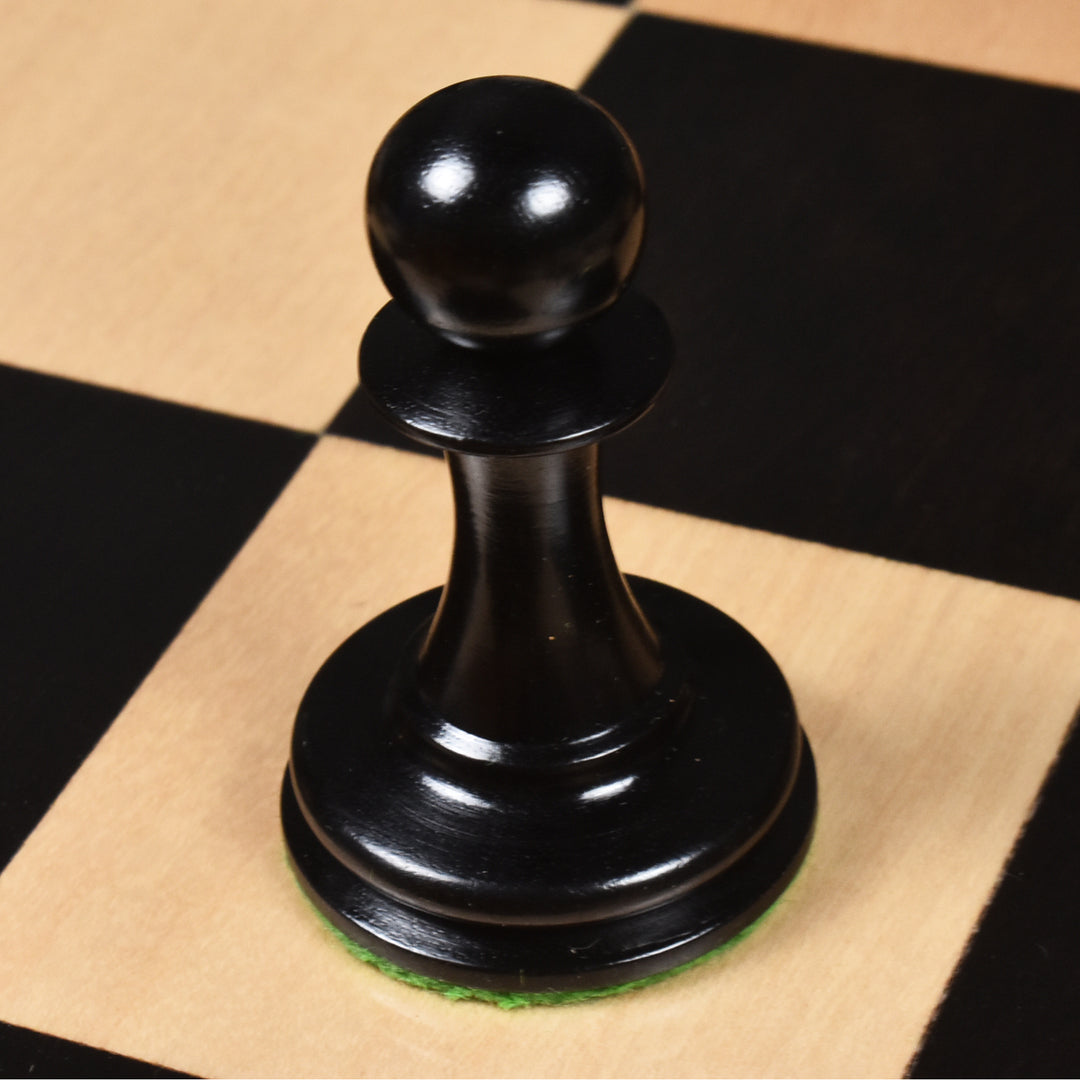 Jeu d'échecs légèrement imparfait du 19ème siècle reproduit par B & Co - Pièces d'échecs uniquement - Bois d'ébène véritable - 4.3″.