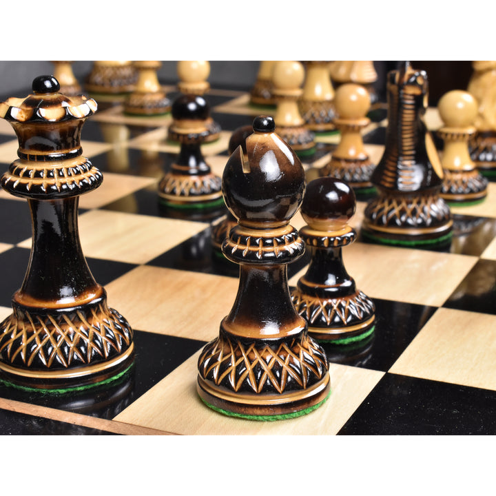 Jeu d'échecs sculpté Parker Staunton 3,9 pouces - Pièces d'échecs uniquement - Finition laquée (brillante) Bois de buis - Liquidation d'entrepôt - Expédition en Europe uniquement