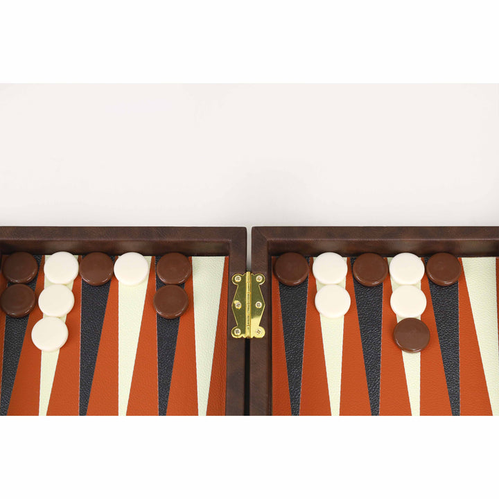 Center hinge and playing surface detail of the Executive Backgammon Set