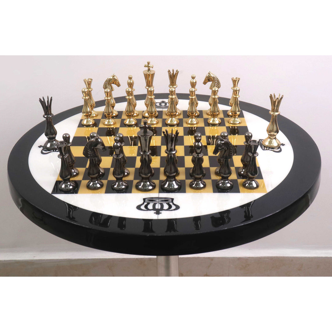 Juego de piezas de ajedrez de lujo minimalistas de latón y metal de 17 pulgadas, con tablero y mesa - Altura: 21 pulgadas