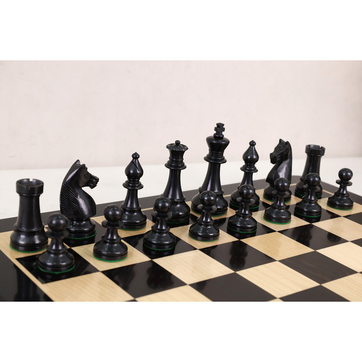 Jeu d'échecs de collection allemand des années 1920 légèrement imparfait - Pièces d'échecs uniquement - Buis ancient - 4.1"