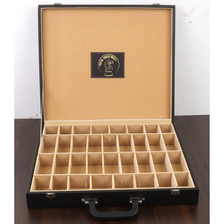 Caja de almacenaje para piezas de ajedrez de hasta 4.1″ de Rey, de polipiel y con compartimentos