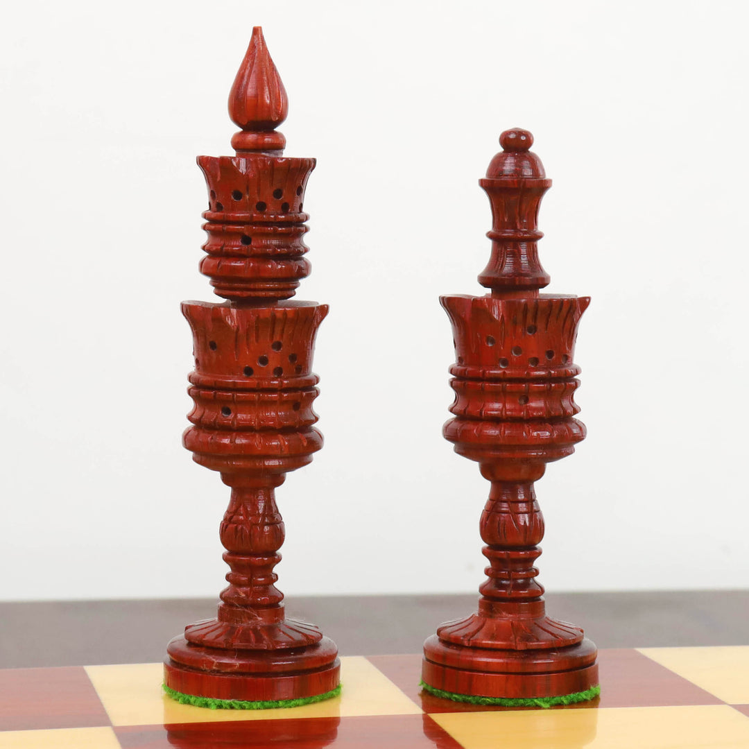 Jeu d'échecs Lotus Series 4.7" sculpté à la main - Pièces d'échecs uniquement en palissandre Bud lesté