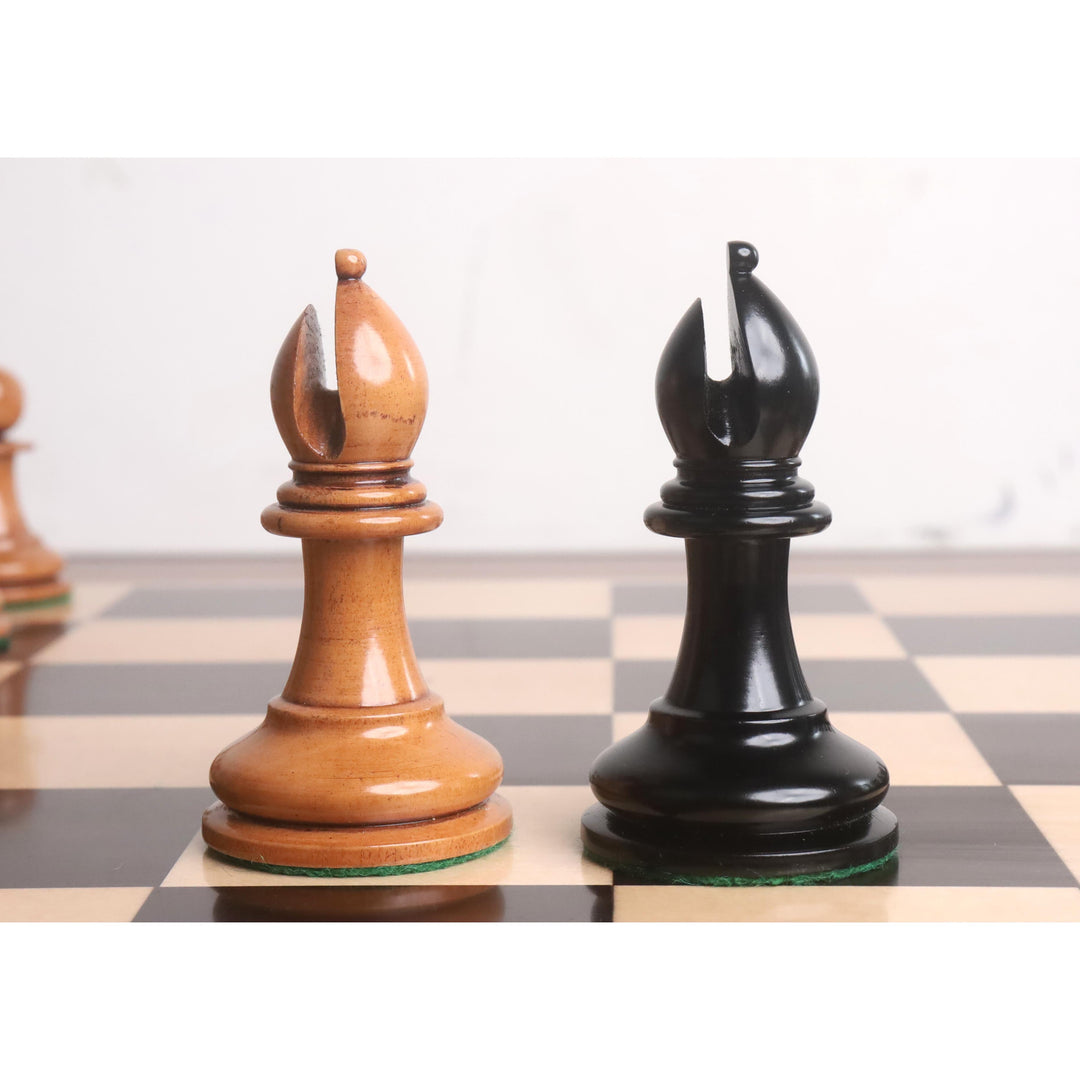Set di scacchi originale Staunton leggermente imperfetto del 1849 - Solo pezzi di scacchi - Bosso ed ebano anticato con effetto distress - 4,5" Re