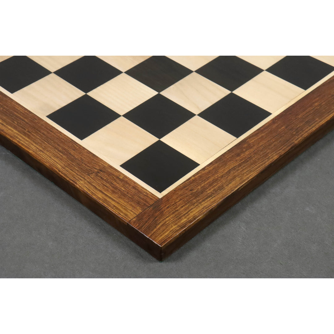 Pièces d'échecs de luxe Patton Staunton en bois d'ébène de 4,2" avec échiquier de 23" en bois d'ébène et d'érable à finition mate avec bordures en sheesham et boîte de rangement en similicuir pour le coffret