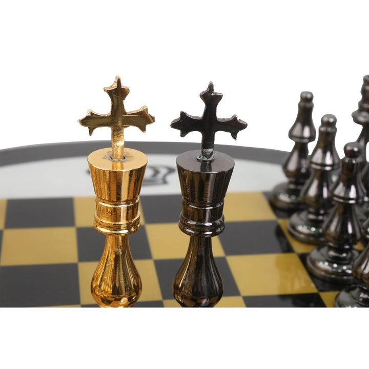 Minimalistisches Messing-Metall-Luxus-Schachfiguren - Brett - und Tisch-Set - 21" hoch