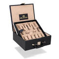 Ensemble de collection « Jaques Cook Staunton » de 1849 – Pièces de 3,75 pouces en bois d’ébène et buis vieilli, avec échiquier en ébène et coffret en similicuir