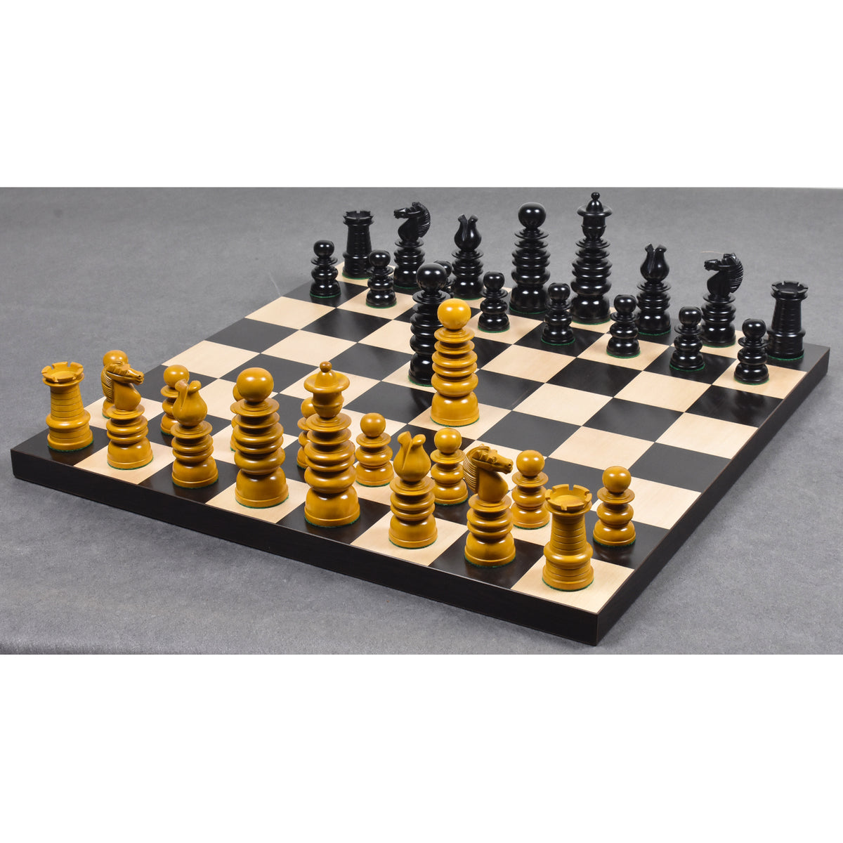 Set di scacchi St. George Pre-Staunton Calvert leggermente imperfetto da 4,3” - Solo pezzi di scacchi - Legno di bosso ed ebano antichizzato