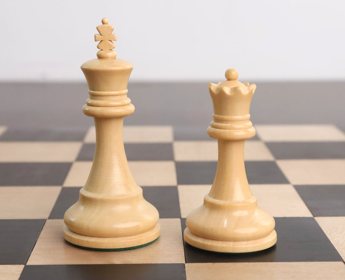Boxwood king and queen pieces from the 2.4 inch Pro Staunton weighted wooden chess set.