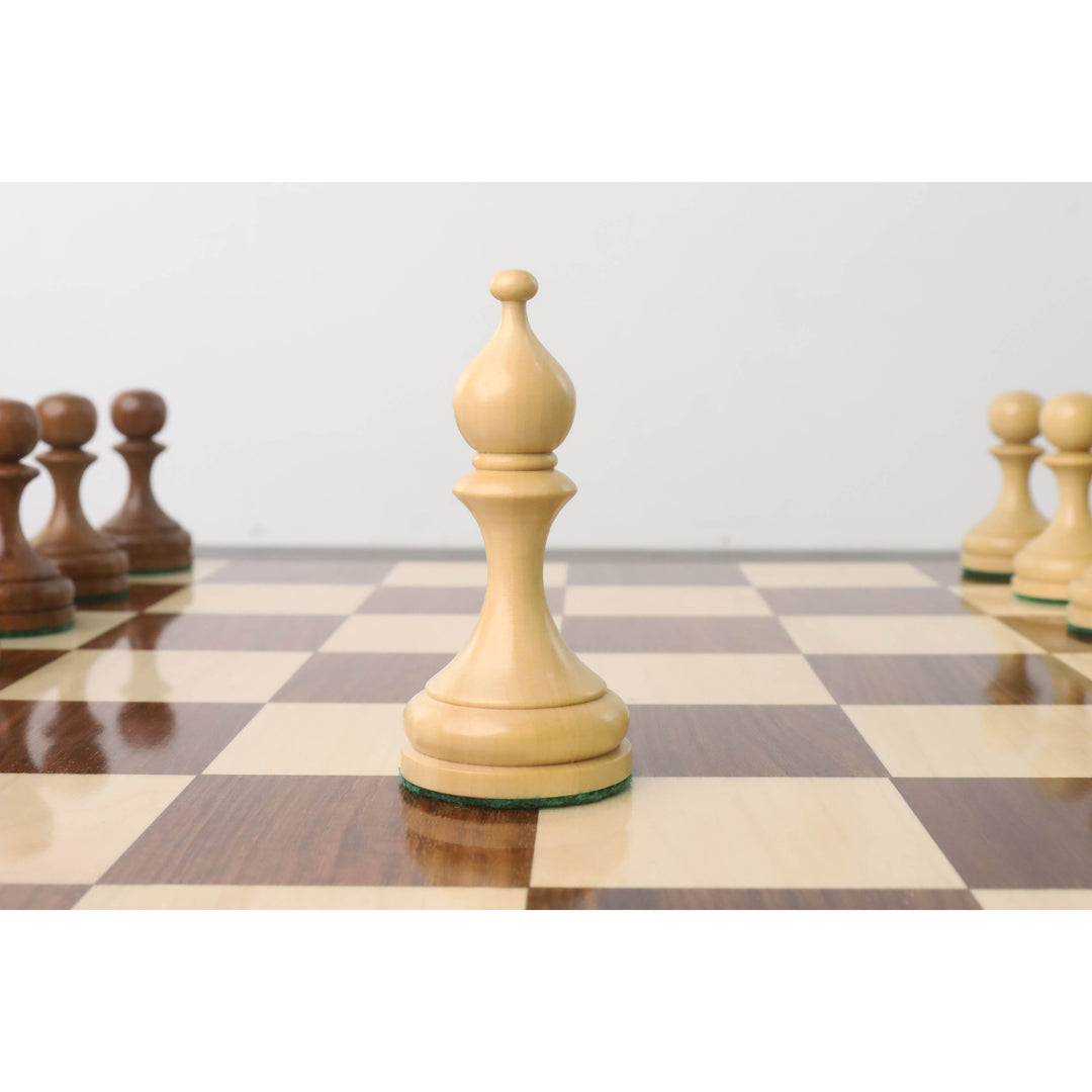 Leicht unvollkommenes 4,5" sowjetisch-russisches Schachspiel aus den 1960er Jahren - nur Schachfiguren - doppelt gewichtetes goldenes Palisanderholz