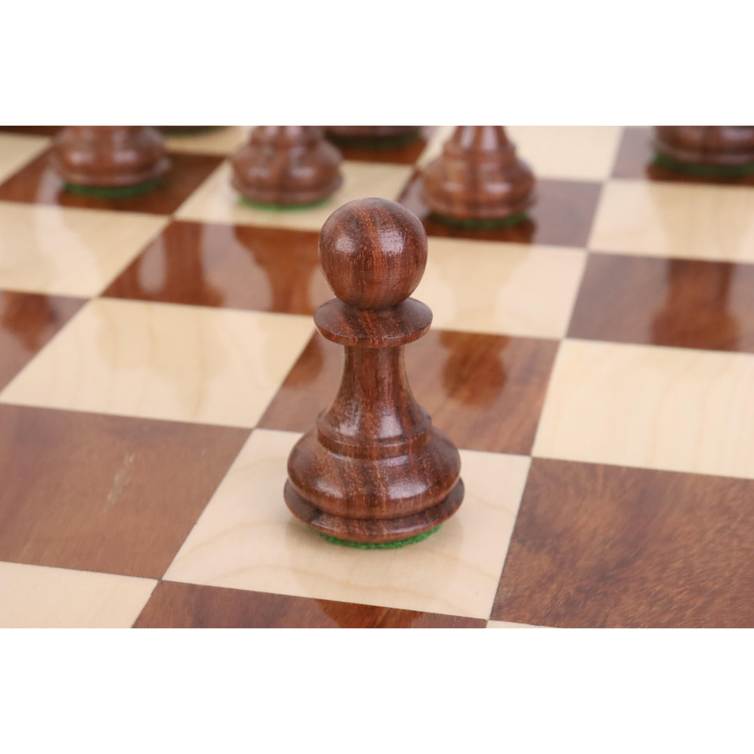 Combo di pezzi per scacchi Pro Staunton con tavola da torneo in legno da 22".