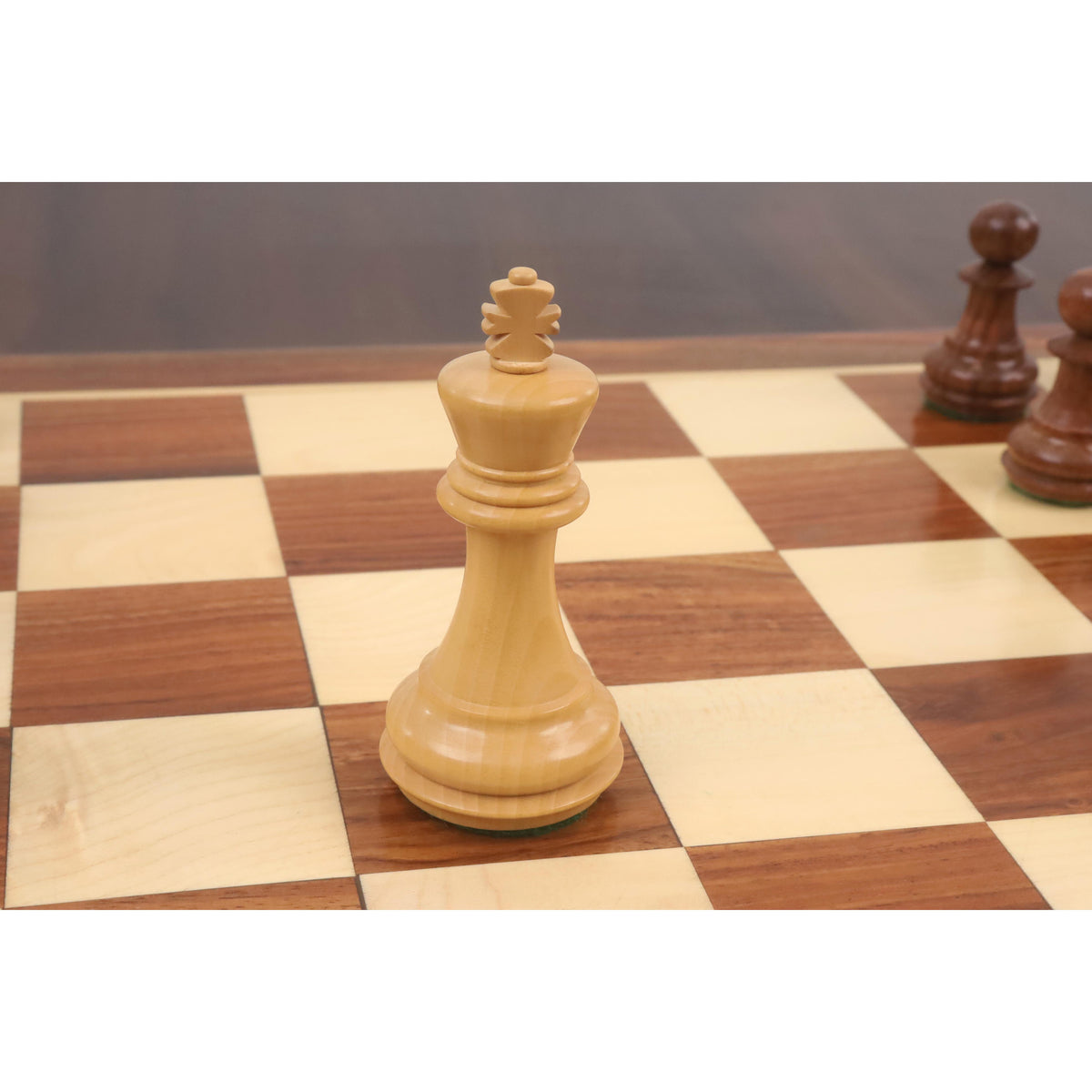 3.1 inch weighted boxwood Staunton king chess piece with a classic cross finial.