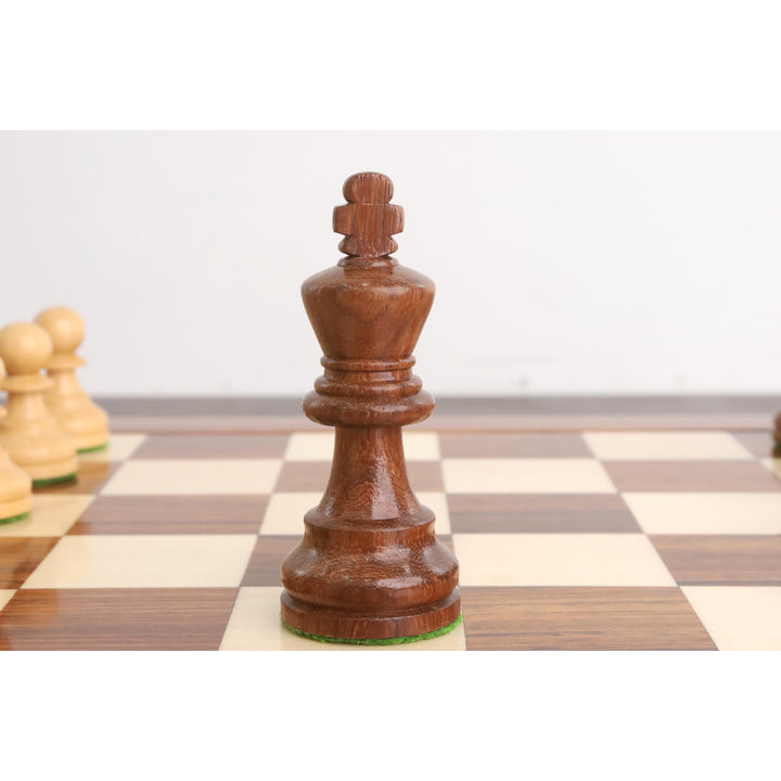 Kombo kompaktowych szachów turniejowych - figury ze Złote Drewno Różane z planszą i pudełkiem
