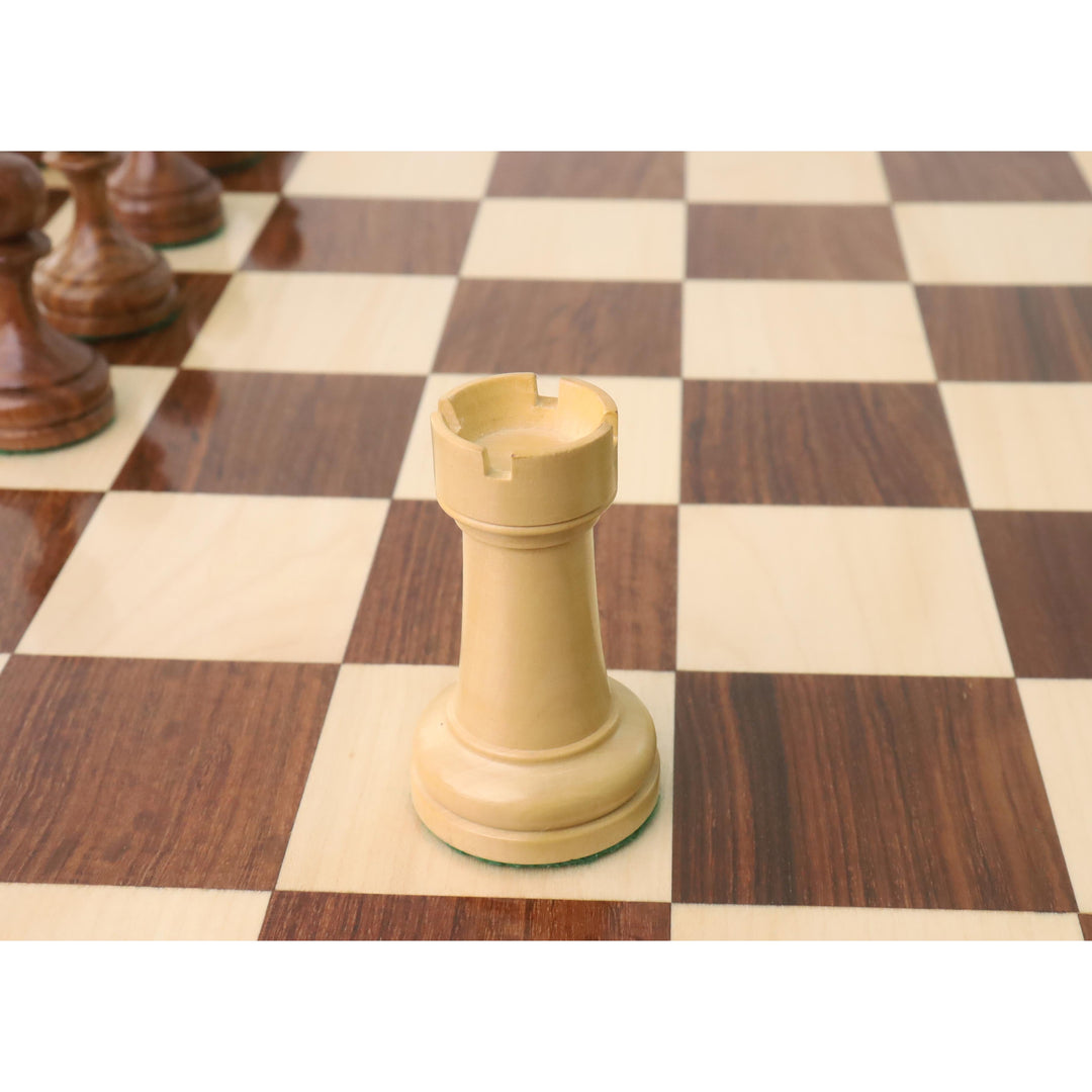 Nieznacznie niedoskonały 4,5” radziecki rosyjski zestaw szachowy z 1960 roku - tylko szachy - podwójnie ważone złote drewno różane