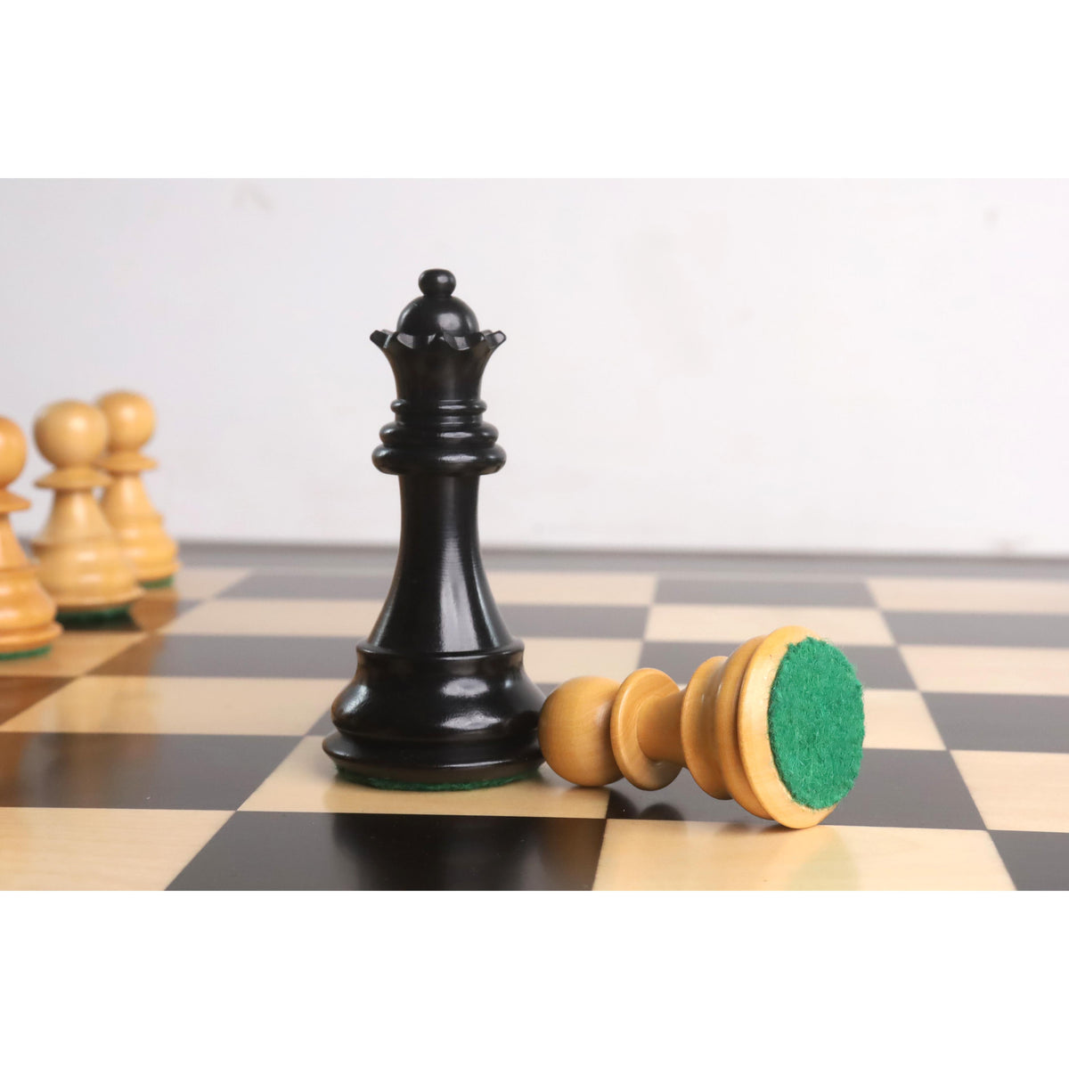 Geringfügig unvollkommen 3.9“ Professionelles Staunton-Schach-Set - nur Schachfiguren - gewichtetes Ebenholz