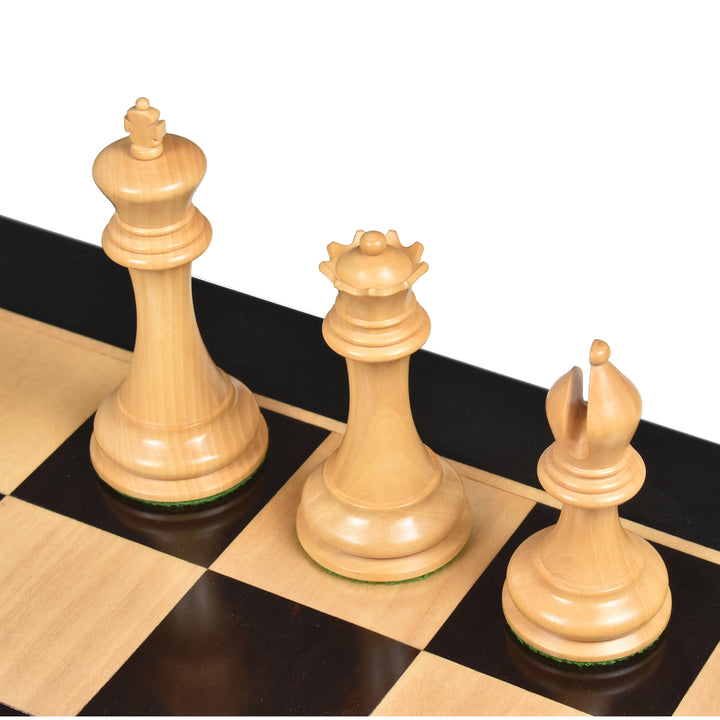 Repro 2016 Sinquefield Staunton Ebony Wood Chess Pieces met 21" Players Choice Solid Ebony & Maple Wood Chess Board - Matt Finish en Leatherette Coffer Storage Box.
