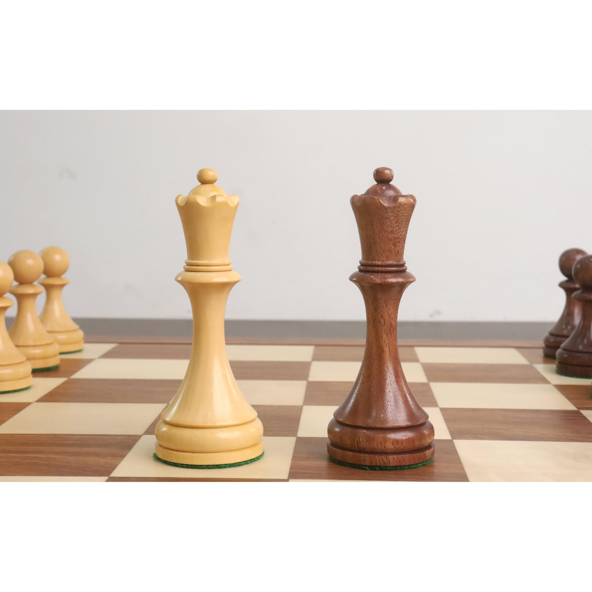 Pair of 1935 Botvinnik Flohr-II Soviet queen chess pieces in Golden Rosewood and Boxwood.