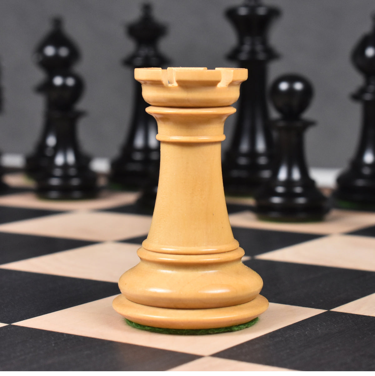 Juego de ajedrez Staunton de la serie Emperor, ligeramente imperfecto, de 3,7 pulgadas, solo piezas de ajedrez, madera de ébano con doble peso.