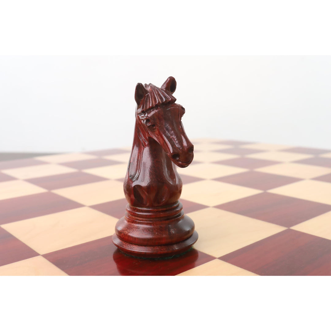 Nieznacznie niedoskonały zestaw szachów Tilted Knight Luksusowy Staunton - tylko szachy - Pączek Drewno różane i bukszpan