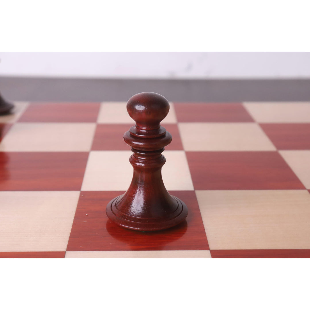 Jeu d'échecs Aristocrat Series Luxury Staunton 4.3" Combo - Pièces en palissandre et buis Bourgeon avec planche et boîte
