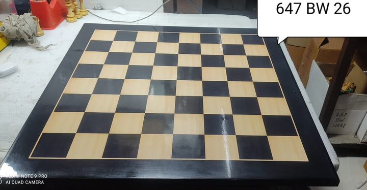 Tablero de ajedrez grande de ébano y madera de arce de 26 pulgadas, con casillas de 70 mm y acabado brillante.