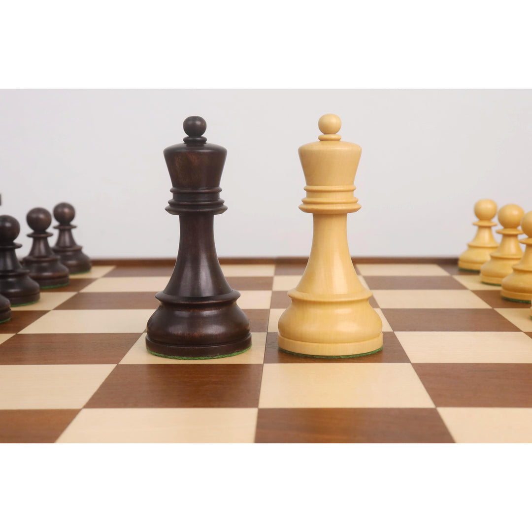 Underside of a weighted Dubrovnik chess piece featuring high-quality green felt for smooth movement.