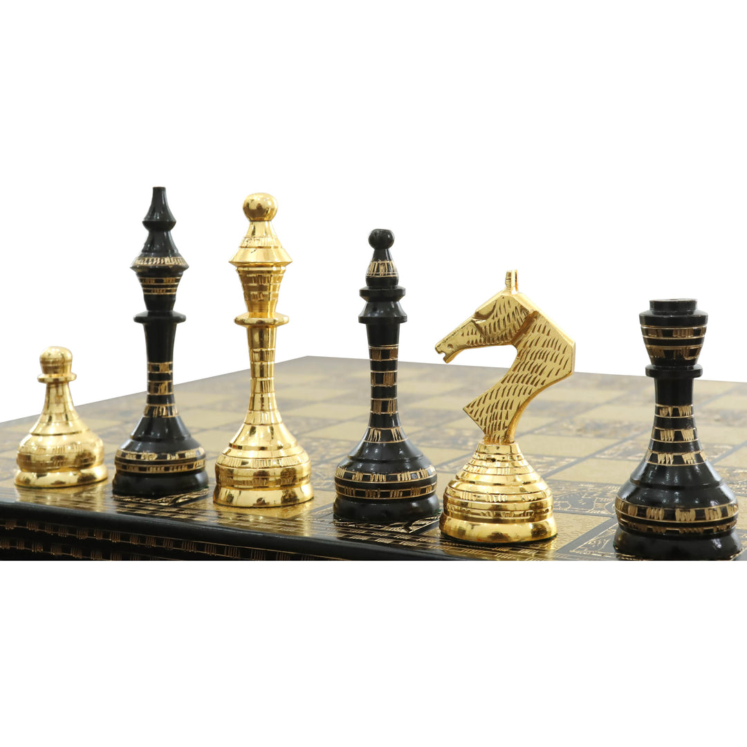 Lujoso juego de piezas y tablero de ajedrez de latón de inspiración soviética - 14" - Negro y dorado - Arte único