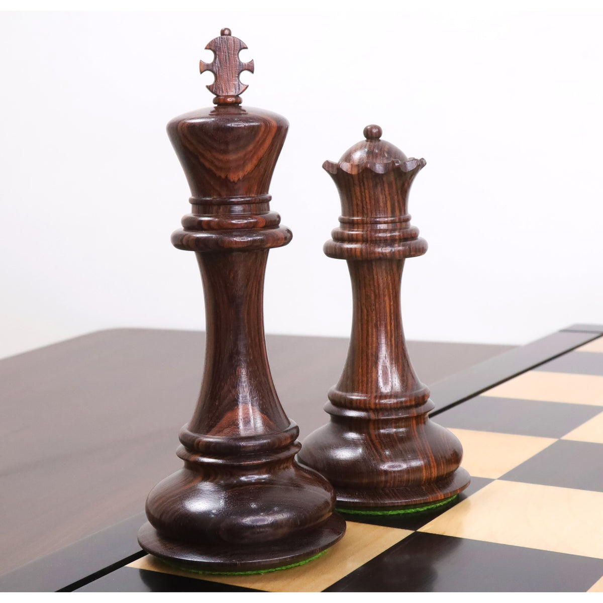 Single rosewood knight piece from the 6.1 inch Mammoth Luxury Staunton set.