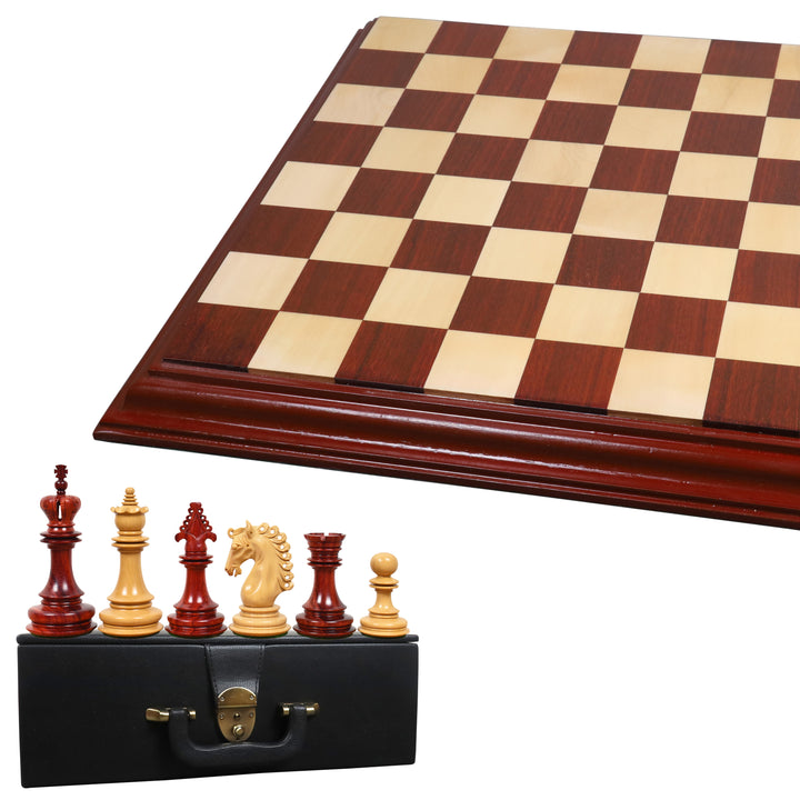 4,5″ Carvers' Art Luxury Chess Budrose Wood Pieces with 21" Bud Rosewood & Maple Wood Luxury Chessboard with Carved Border and Leatherette Coffer Storage Box (scacchiere di lusso in similpelle)
