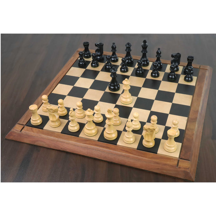 Reproduceret fransk Lardy Staunton skaksæt - kun skakbrikker - vægtet træ - 4 dronninger