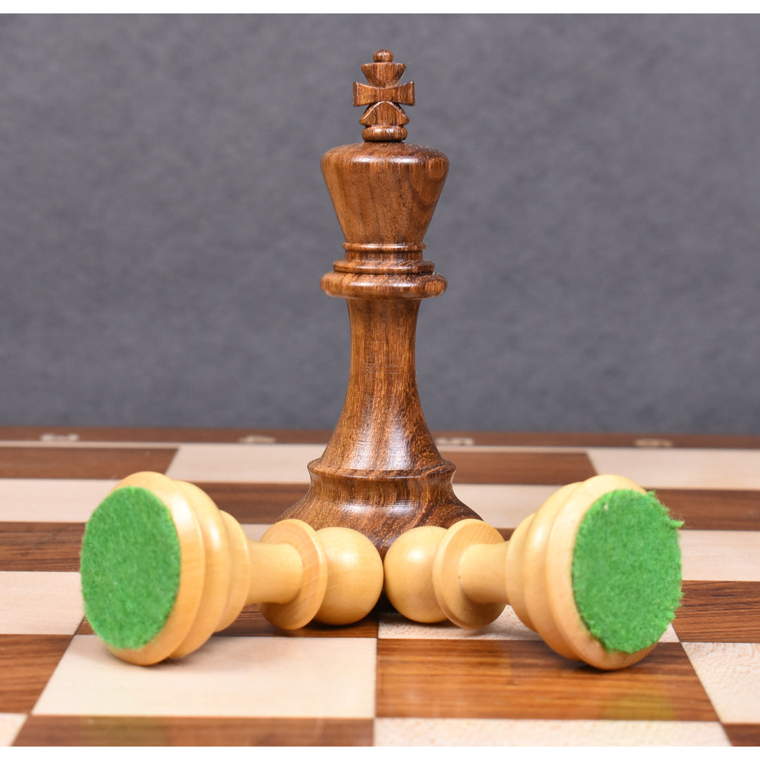 Combinazione di pezzi in palissandro dorato - 3,9 Pezzi di scacchi Staunton della serie Craftsman con scacchiera Drueke da 21" e scatola di custodia in similpelle