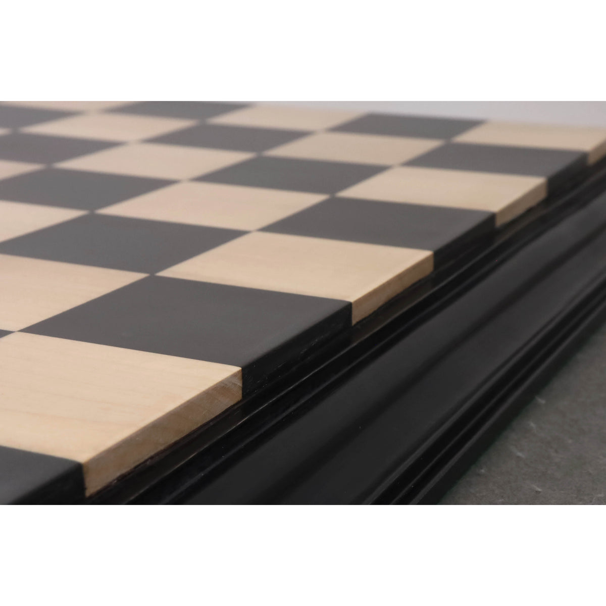 Detailed Texture of Maple and Ebony Wood Grain on Luxury Chess Board