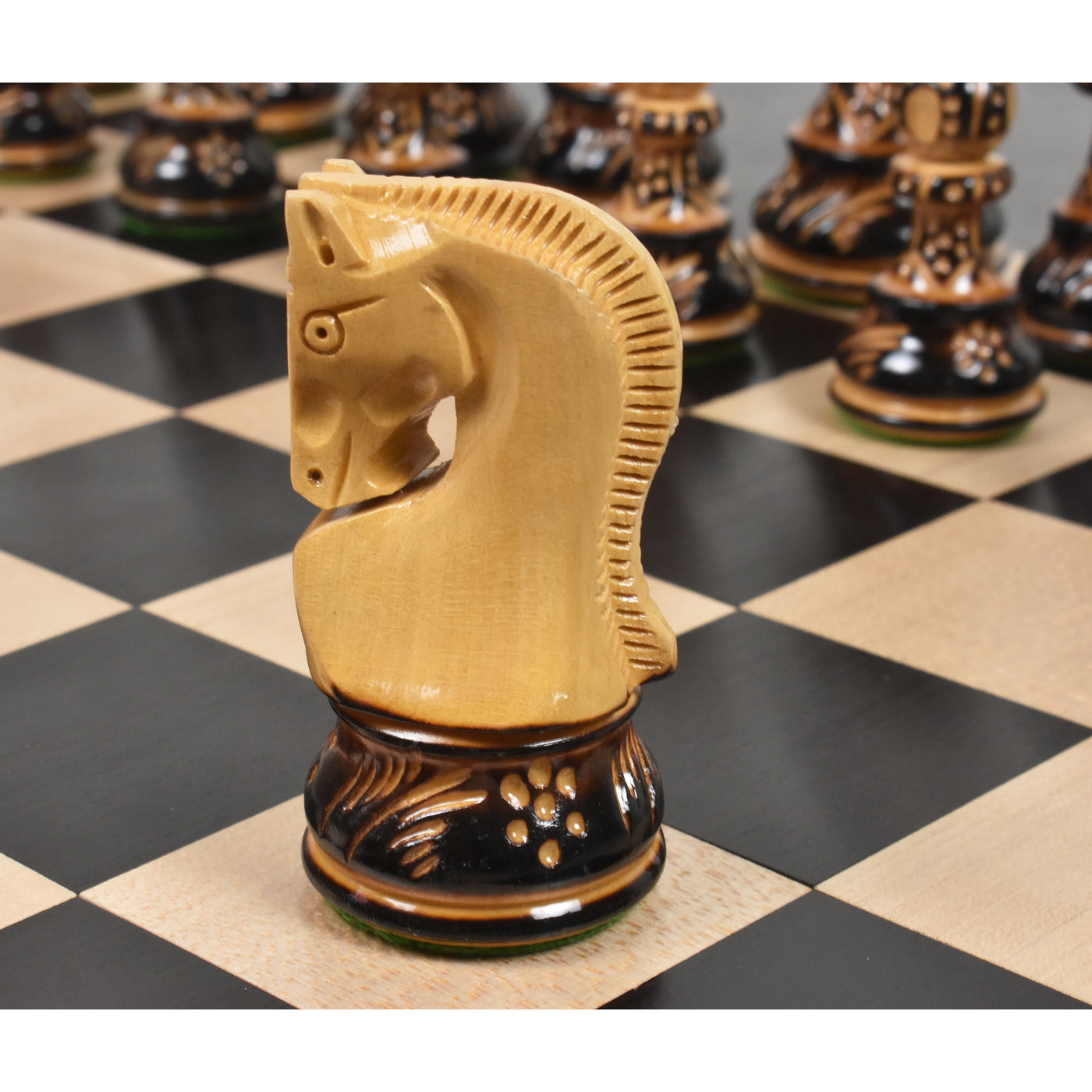 Artisan Carving Burnt Zagreb Chess Pieces with Border
