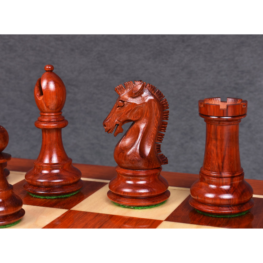 Combo van Bud Rose Wood - 3,9" Craftsman Series Staunton schaakstukken met 17,7 inch randloos schaakbord en kunstlederen opbergdoos.