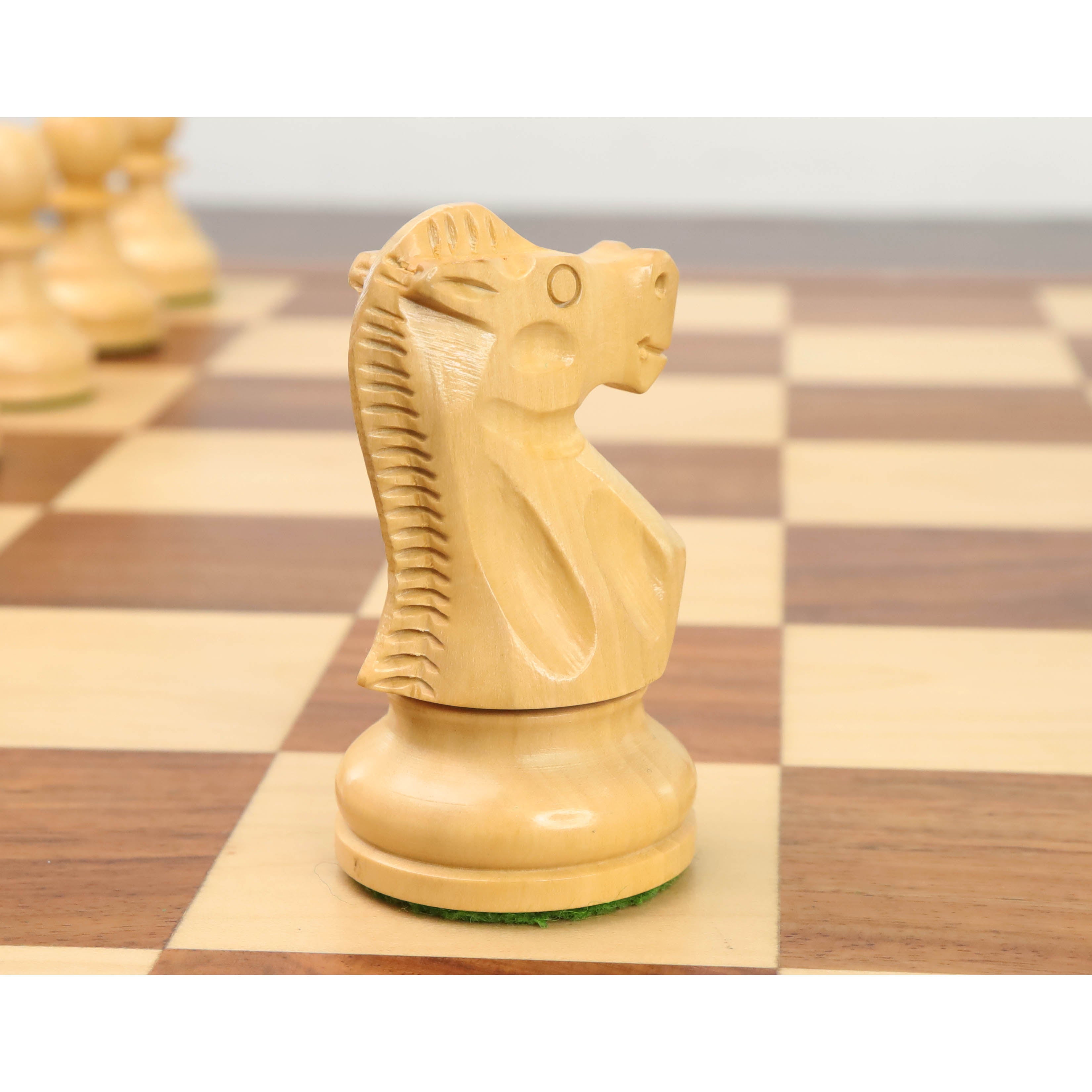 The Professional Series Tournament Staunton Weighted Chess Pieces in  Sheesham and Boxwood - 3.8 King