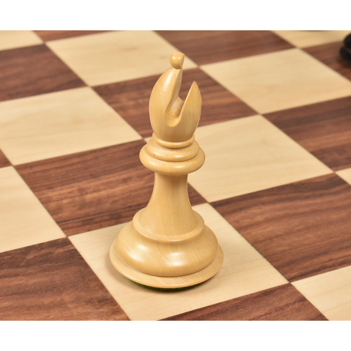 Slightly Imperfect 4" Ferocious Knight Staunton Chess Pieces Only set
