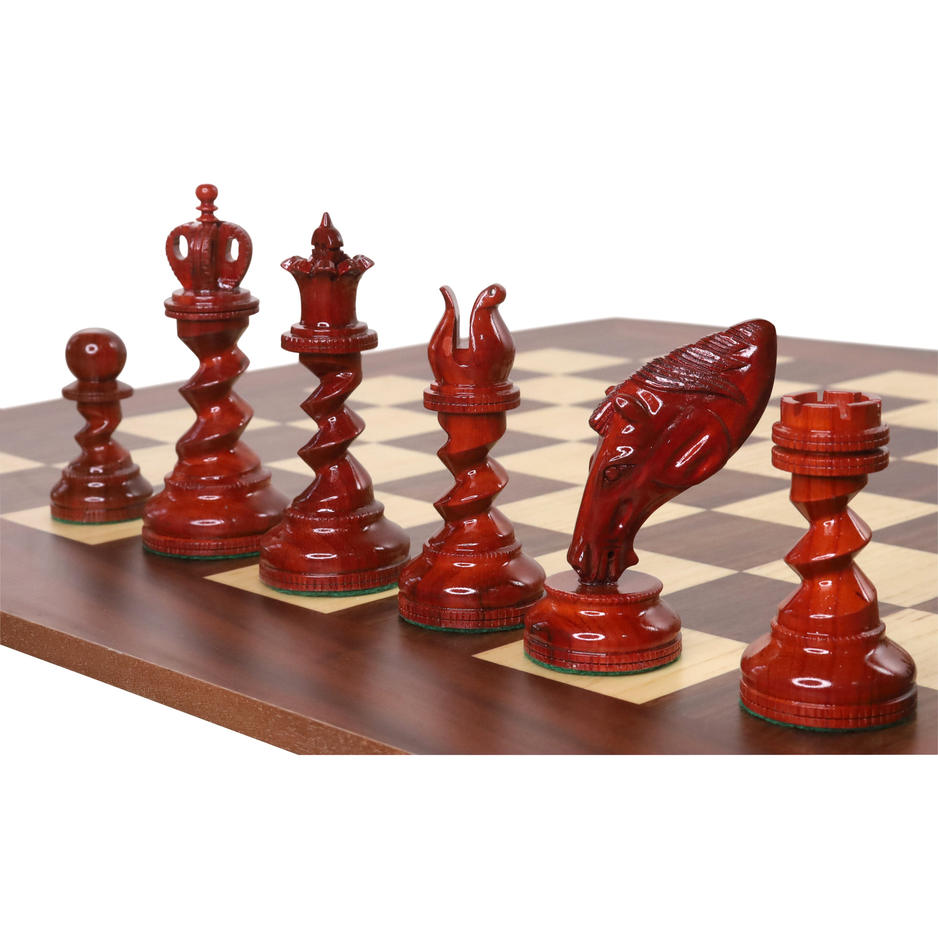 The Brilliant Gold Collector Series Luxury Staunton 4.4 Chess Set