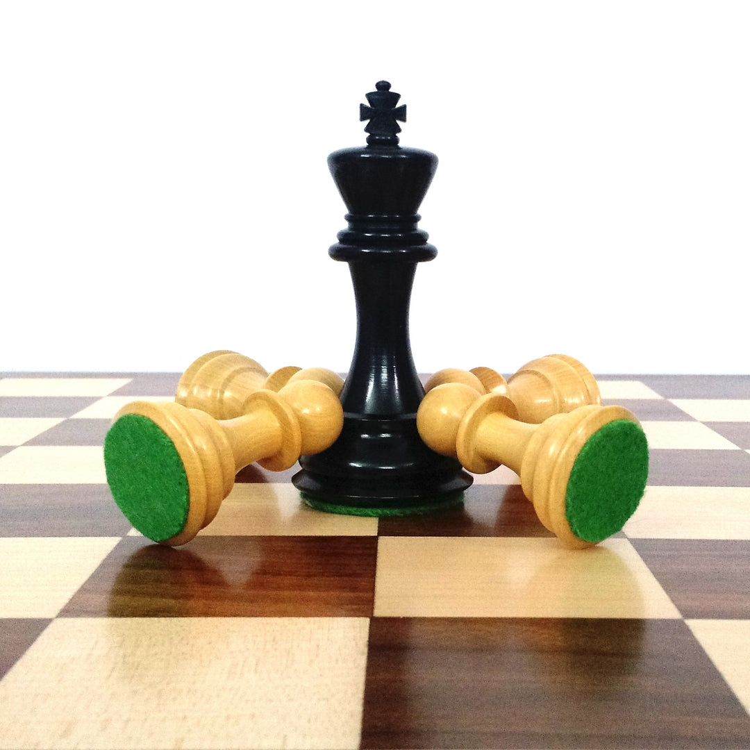 Lichtelijk imperfecte 4.1" Pro Staunton verzwaarde houten schaakset - alleen schaakstukken - gezwart hout